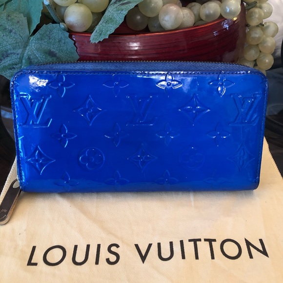 Louis Vuitton Handbags - 💯 Authentic Louis Vuitton Wallet